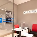 Tryp Sisli מלון *
