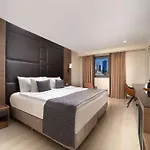 Tryp Sisli מלון