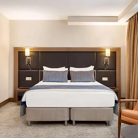 Tryp Sisli Отель *